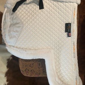 Performance fitted show saddle pad size 16-16.5.
